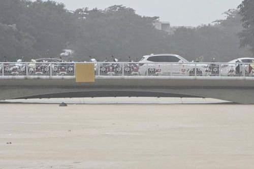 Huế cảnh báo mưa lớn, dông lốc đầu mùa mưa lũ