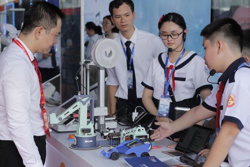Để người làm khoa học dám làm