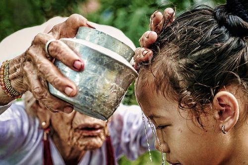 Người mang nét đẹp Việt ra thế giới