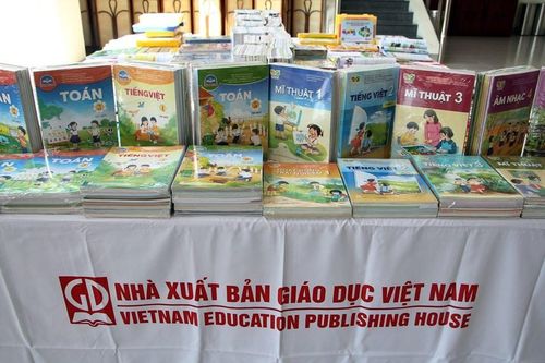 NXBGDVN phát hành 228 triệu bản sách giáo khoa, ưu tiên học sinh vùng khó khăn
