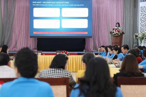 Nâng cao năng lực tham mưu cho đội ngũ cán bộ làm công tác nữ công trong tình hình mới