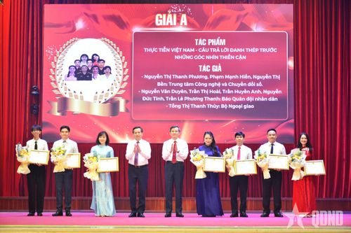 Khẳng định vai trò tiên phong trên lĩnh vực tư tưởng, lý luận