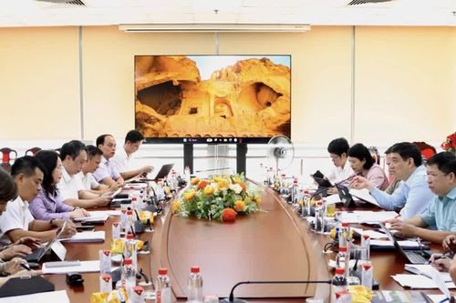 Tháo gỡ điểm nghẽn, tạo động lực phát triển công nghiệp văn hóa