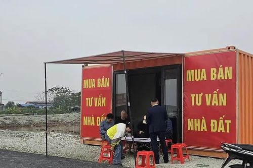Phạt nặng môi giới BĐS 'chui', có chặn được rủi ro?