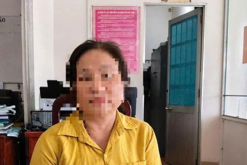 Dựng hiện trường giả bị trộm sau khi mang vàng đi bán, lấy tiền cho con riêng