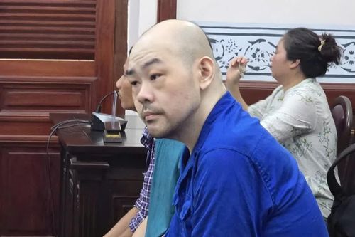 Chủ nhà hàng ở TPHCM lĩnh án vì cho tiếp viên đi bán dâm để hút khách