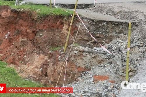 Quốc lộ 40B sụt trượt, người dân thấp thỏm trước mùa mưa