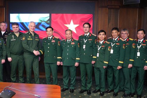 Hoan nghênh lãnh đạo Bộ Quốc phòng Nga dự Triển lãm Quốc phòng Việt Nam