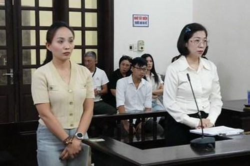 Hai phụ nữ lĩnh án sau vụ 'tranh chấp khoảng không' trên phố Trần Khát Chân