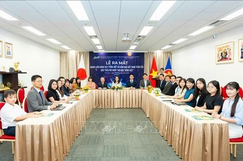 Gìn giữ mạch nguồn dân tộc – Bài 1: Từ nếp nhà đến cộng đồng