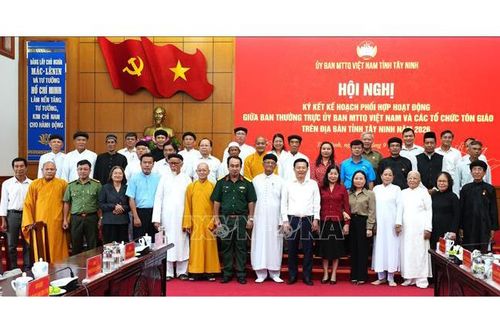 Phát huy nguồn lực tôn giáo trong xây dựng khối đại đoàn kết toàn dân tộc