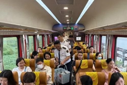 'Đoàn tàu chuyên biệt' trở thành cầu nối giữa hai cơ sở bệnh viện Hà Nội - Ninh Bình