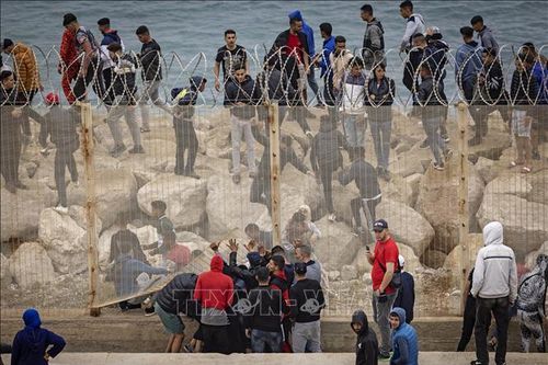 Vấn đề người di cư: Lãnh đạo Ceuta kêu gọi EU hỗ trợ