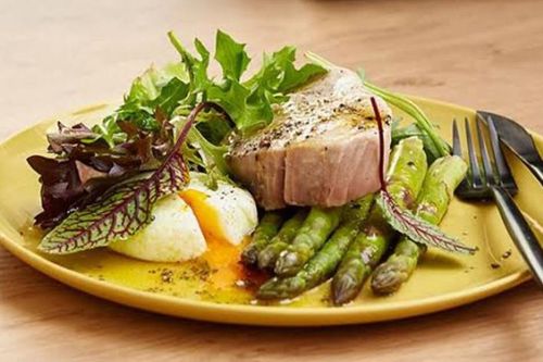 Cá hồi chỉ đứng thứ ba, loại cá quen thuộc này mới giàu protein nhất