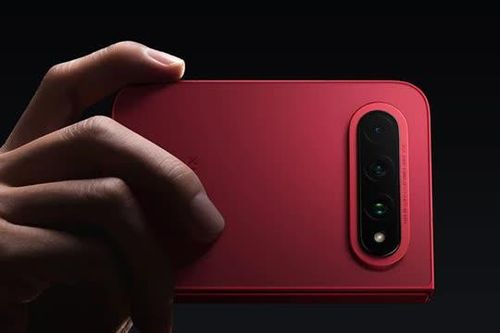 Xiaomi 18 Fold ra mắt, giá khởi điểm gần 43 triệu đồng
