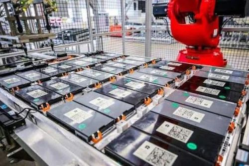 Người dân Trung Quốc không biết xử lý “núi rác” pin xe điện như thế nào