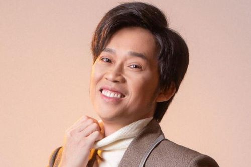 Hoài Linh dũng cảm đi tìm hạnh phúc ở tuổi 56