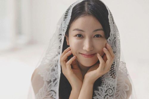 'Cô Dâu Hà Nội' Kim Ok Bin mang thai con đầu lòng