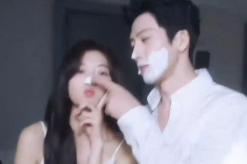 Tôn Thiên và Tỉnh Bách Nhiên gây sốt với loạt ảnh hậu trường ngọt ngào