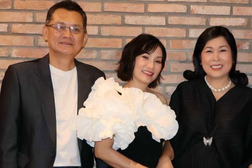 NSND Hồng Vân nhắc nhẹ NSƯT Hữu Châu 'nhất bên trọng, nhất bên khinh'
