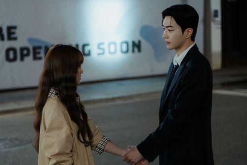 My Bias, My Boss sắp kết thúc: 3 bí ẩn khiến khán giả nóng lòng chờ đợi