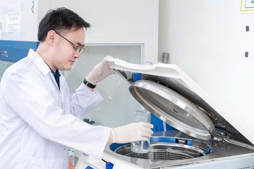 Hà Nội dự kiến hỗ trợ 100 nghiên cứu sinh giải quyết các 'bài toán lớn' trong năm 2026