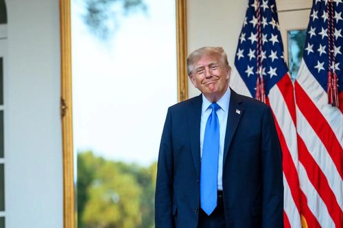 Tổng thống Trump kêu gọi tẩy chay máy bay Bombardier của Canada
