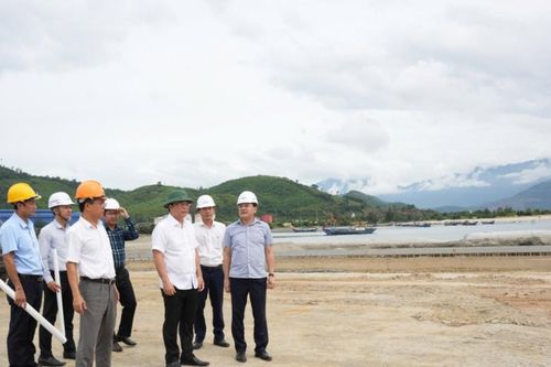 Thành phố Huế đối mặt với áp lực nguồn cung vật liệu xây dựng