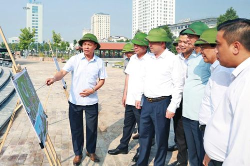 Bí thư Tỉnh ủy Nguyễn Hồng Thái kiểm tra công tác chuẩn bị khánh thành Công viên Văn Miếu
