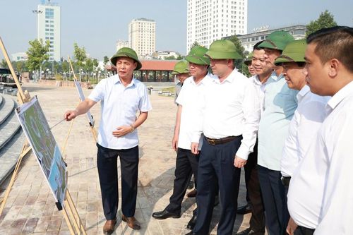 Bí thư Tỉnh ủy Nguyễn Hồng Thái kiểm tra công tác chuẩn bị khánh thành Công viên Văn Miếu