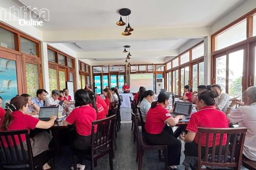 Tập huấn nghiệp vụ công tác hội chữ thập đỏ