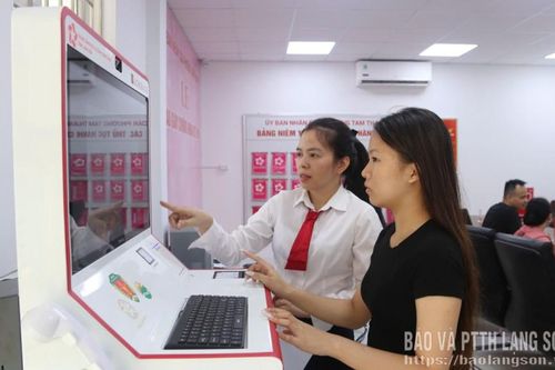 Trạm dịch vụ công số: Lan tỏa tiện ích số đến người dân