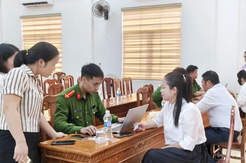 168 cán bộ, công chức, viên chức xã Thác Bà âm tính với chất ma túy