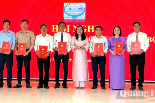 Công bố quyết định của Sở Giáo dục và Đào tạo về công tác cán bộ