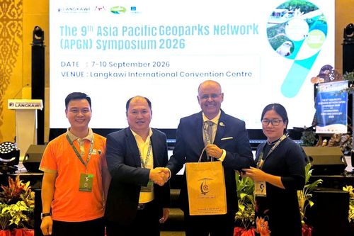 Đoàn đại biểu Công viên địa chất toàn cầu UNESCO Cao nguyên đá Đồng Văn tham dự Hội nghị APGN lần thứ 9