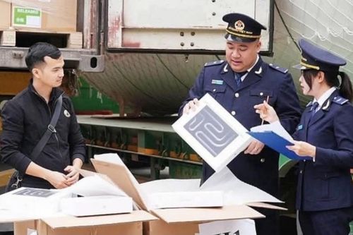 Hải quan lý giải đề xuất giảm ngưỡng miễn thuế hàng giá trị nhỏ