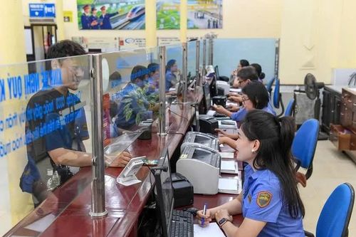 Đường sắt giảm tới 40% giá vé giường nằm
