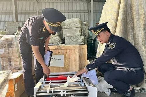 Đề xuất giảm ngưỡng miễn thuế hàng hóa giá trị nhỏ