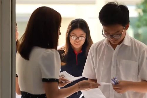 Sắp xếp lại mạng lưới giáo dục, đổi mới thi và tuyển sinh