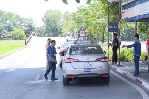 Thi sát hạch: Bớt học mẹo, tăng kỹ năng thực tế