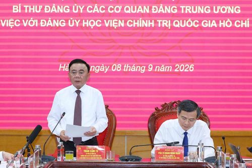 Nghiên cứu lý luận gắn với tổng kết thực tiễn