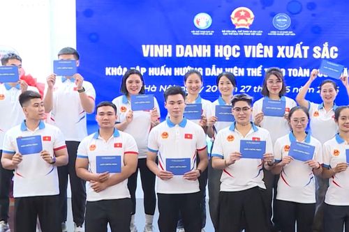 Tổng kết khoá tập huấn hướng dẫn viên các môn thể thao