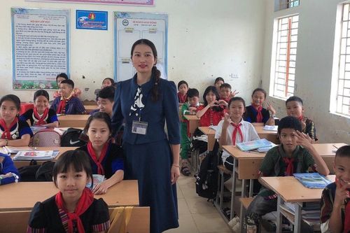 Hơn 14.000 sinh viên sư phạm sẵn sàng về vùng biên dạy học