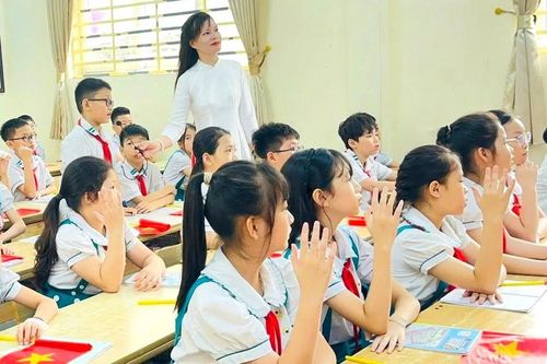 Dạy thêm 'chéo môn' thu tiền được và không được?