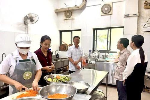 Đồng Tháp: Phường Sa Đéc quyết tâm đảm bảo an toàn thực phẩm trong các cơ sở giáo dục