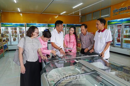 Khảo sát, chuẩn bị mở điểm giới thiệu sản phẩm OCOP Ninh Bình tại Cà Mau