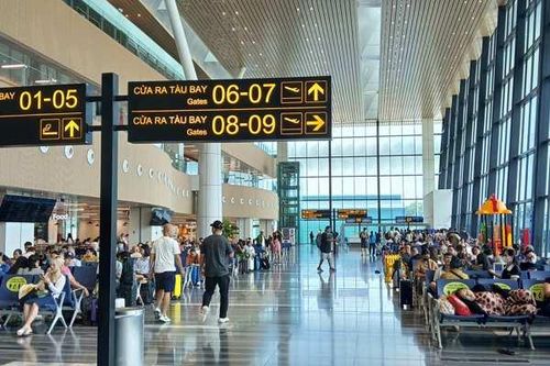 Dịp lễ 2/9, hàng không ghi nhận tăng trưởng cao cả về lượng khách và hàng hóa