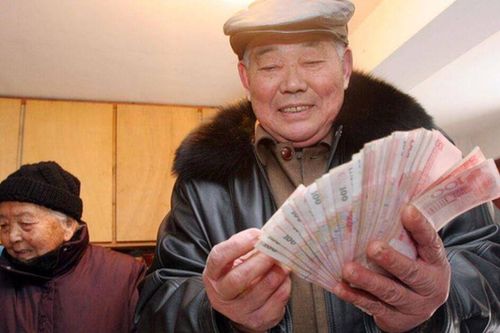 4 khoản tiền càng tiếc càng dễ nghèo: Người khôn ngoan tiêu không cần nghĩ