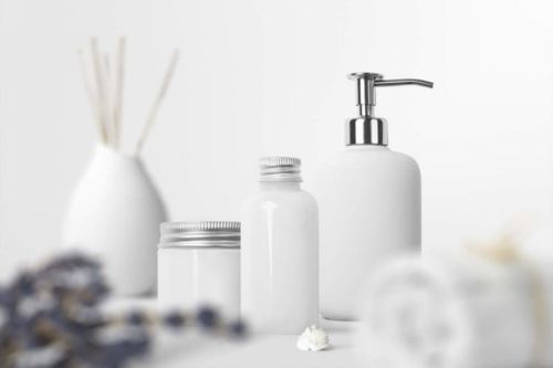 Thu hồi loạt dầu gội, sữa tắm vi phạm