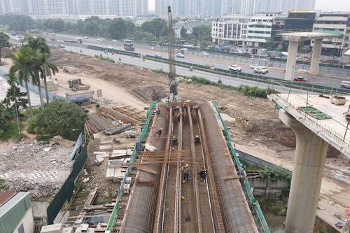 Hà Nội: Dự án trọng điểm tăng tốc ngày đêm, 'nước rút' về đích đầu tư công